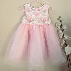 Pretty pink dress for toddler girl